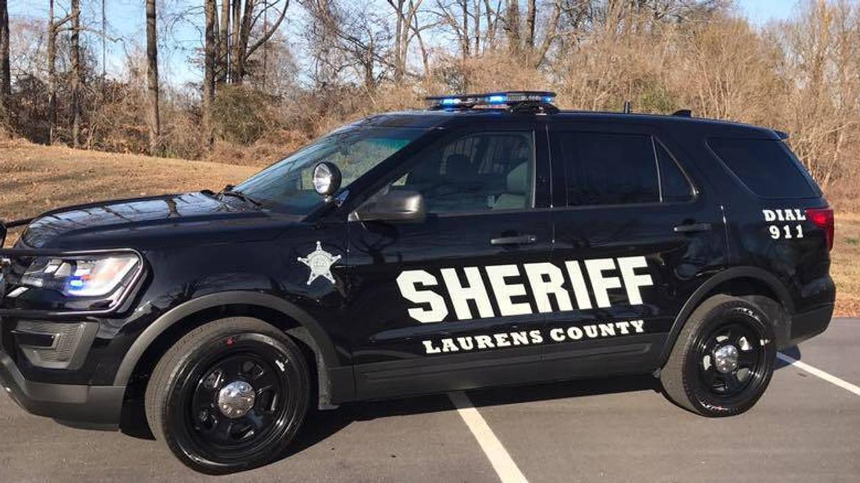 Suspect turns gun on self after allegedly shooting at Deputy
