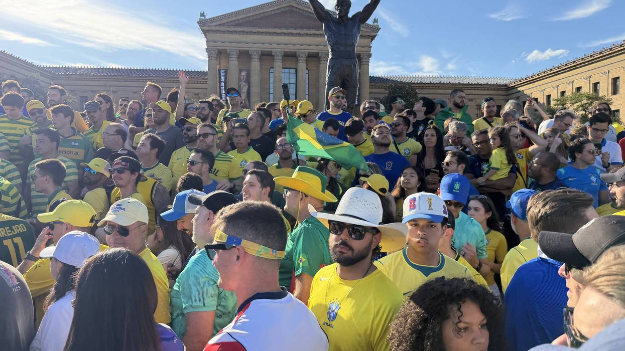 Brazilian soccer fans heed warning not to dress Rocky statue in team gear