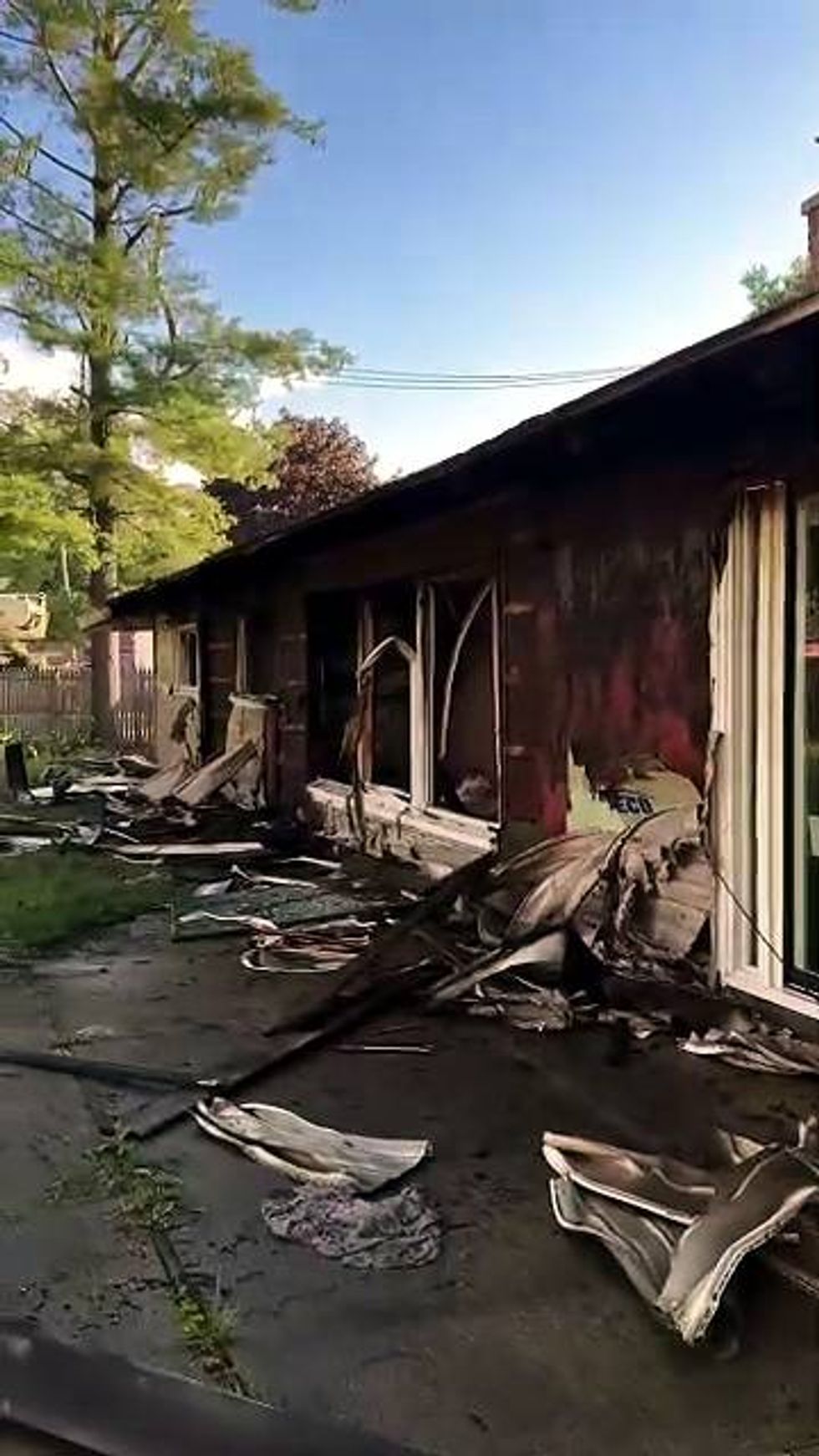 Fire destroys Roseville home, under investigation