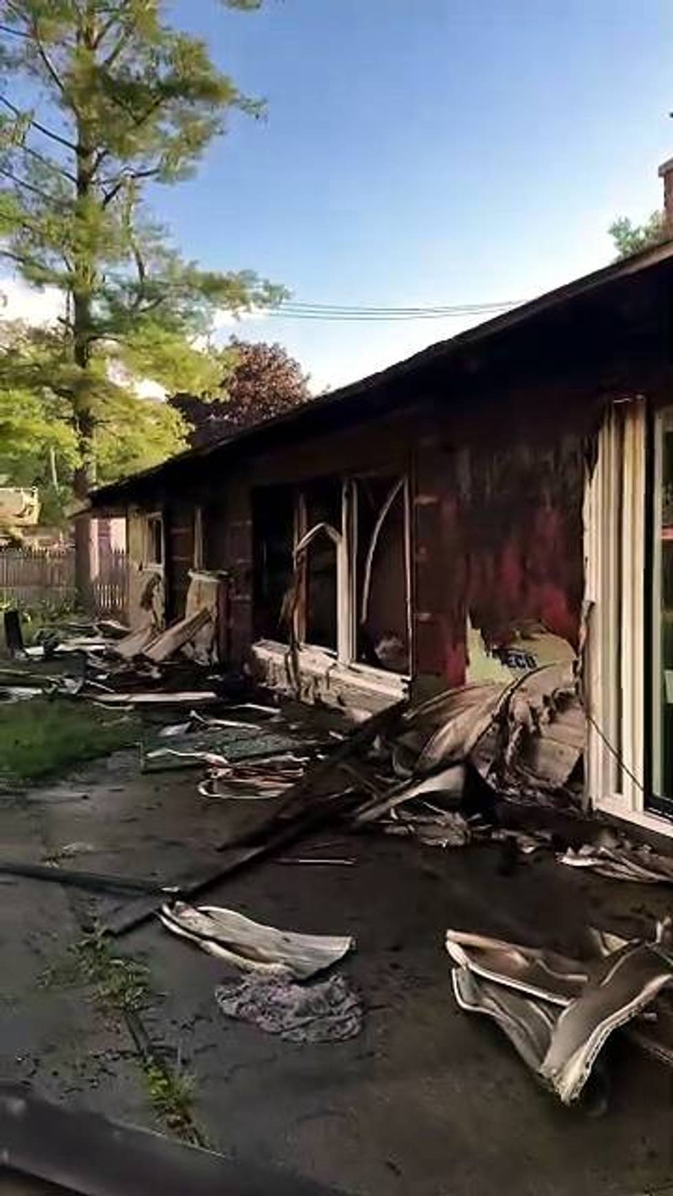 Fire destroys Roseville home, under investigation