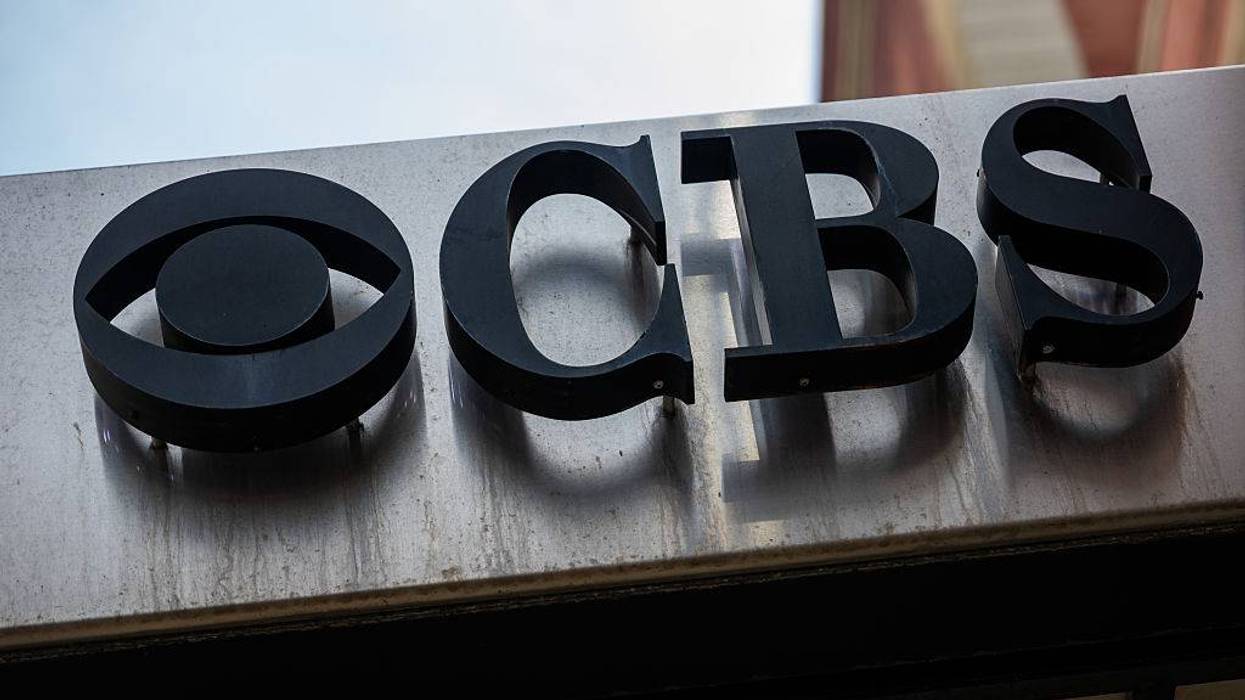 3 held after CBS News crew attacked, racial slurs hurled, on Museum Campus