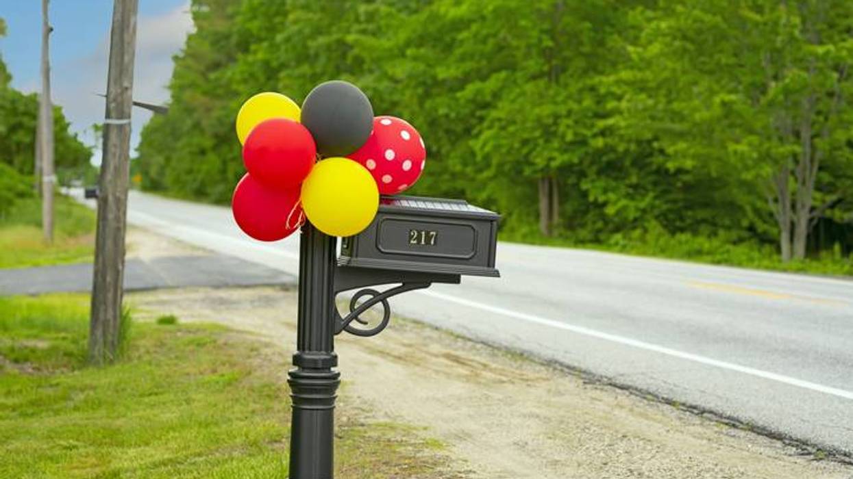 Doc Show Audio: Nothing says "Party" like Balloons!