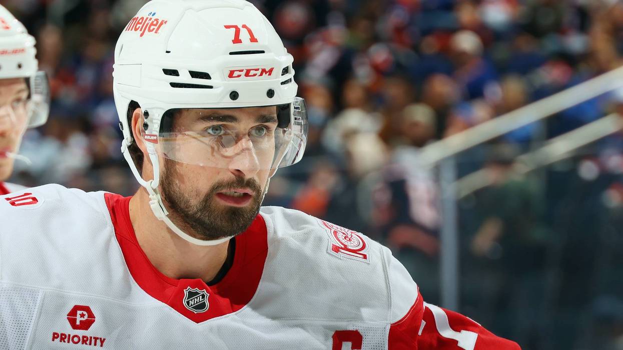 Dylan Larkin has not expanded his trade list, as Yzerman digs in