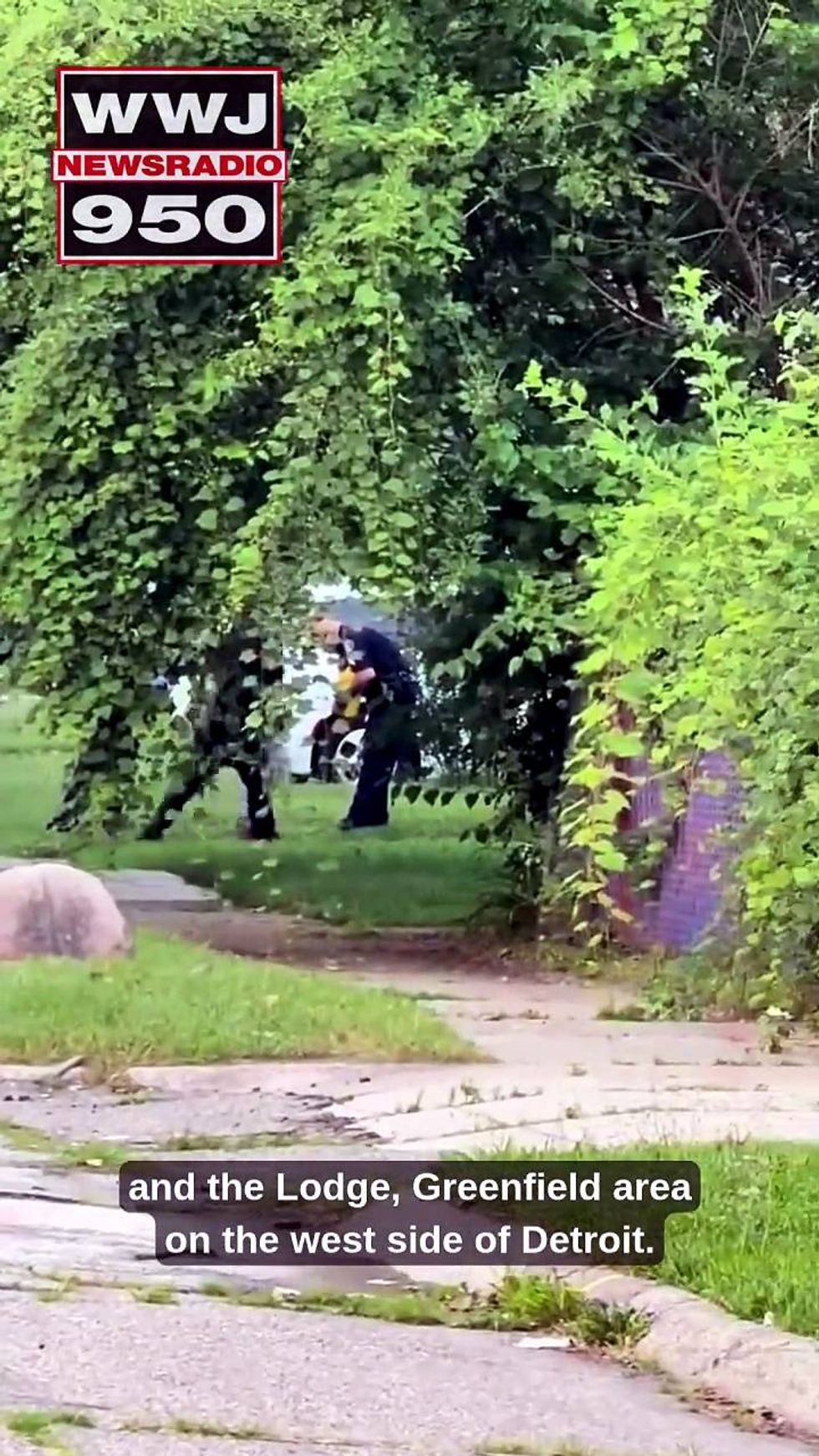 Man dead, 6 arrested on scene of Detroit shooting and crash