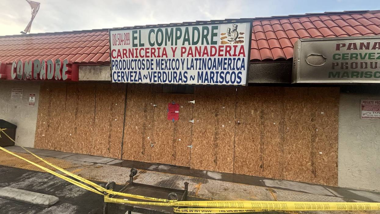 Sun Valley market and restaurant destroyed in fire