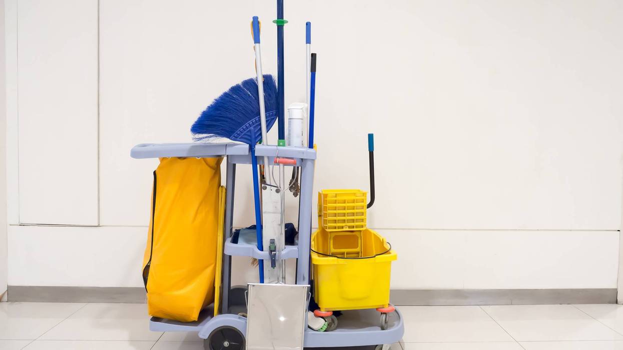 Janitors file class action lawsuit against WinCo supermarkets