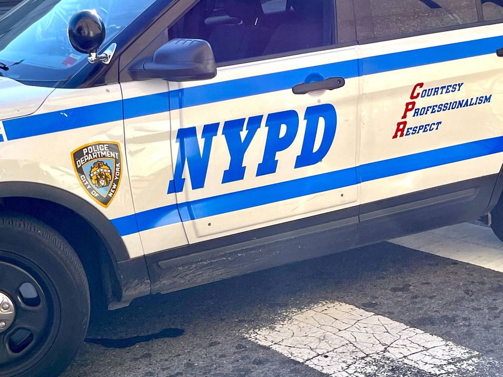 Man stabbed with meat cleaver during road rage attack in Queens