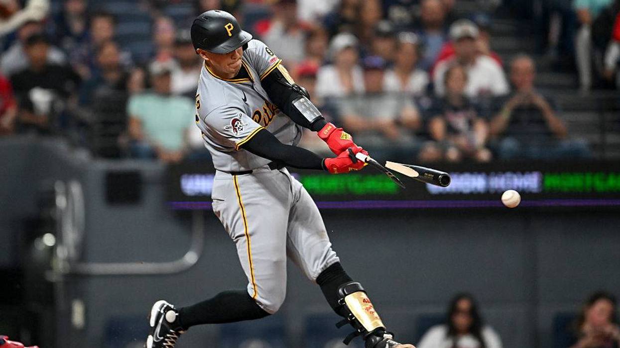 Pirates activate 5th different catcher as Flores has concussion