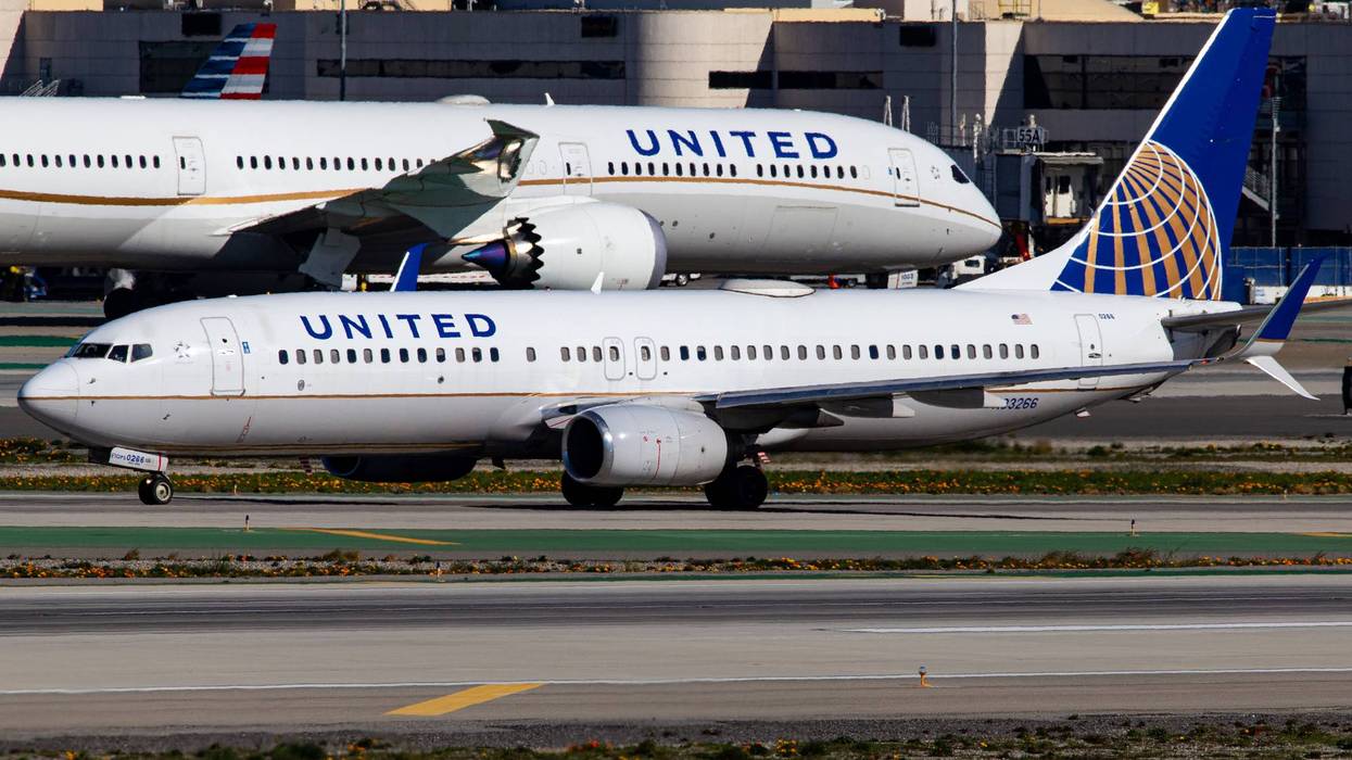 United scraps some flight plans at O'Hare due to FAA cap order