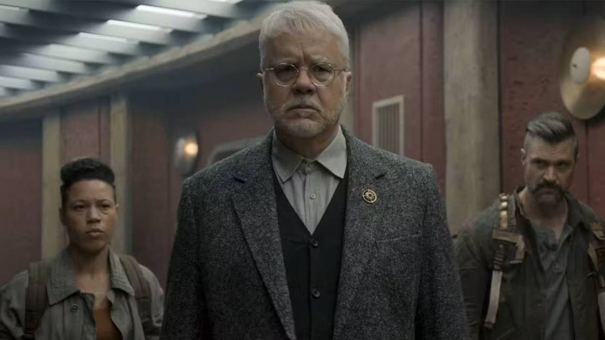 Tim Robbins shares how Apple TV's 'Silo' mirrors today