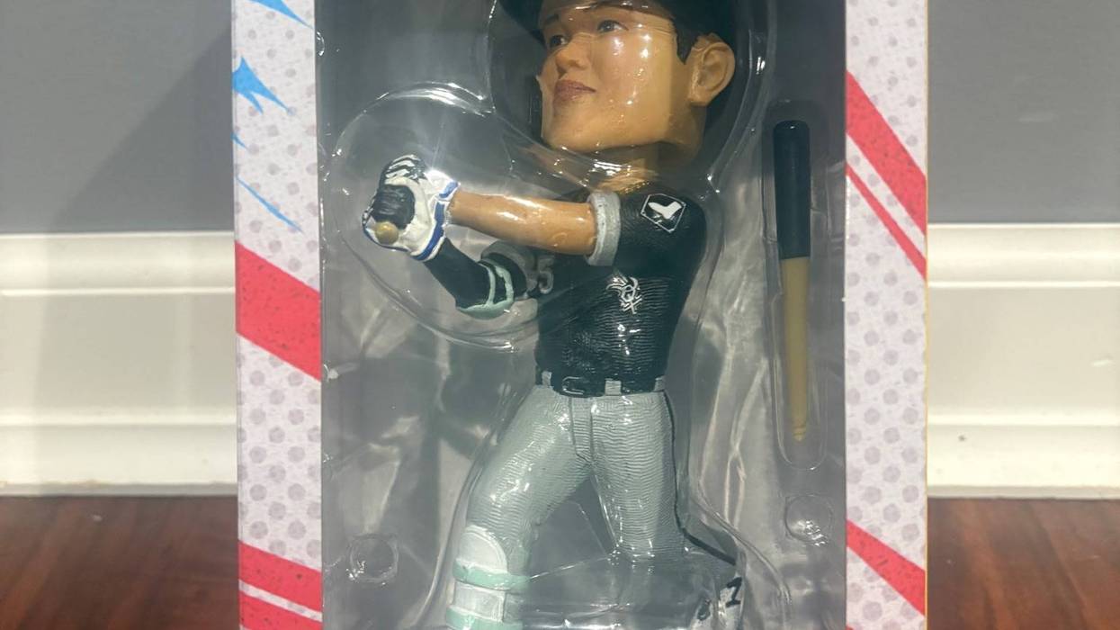 After Sox win, Murakami fans also hope to hit it big
