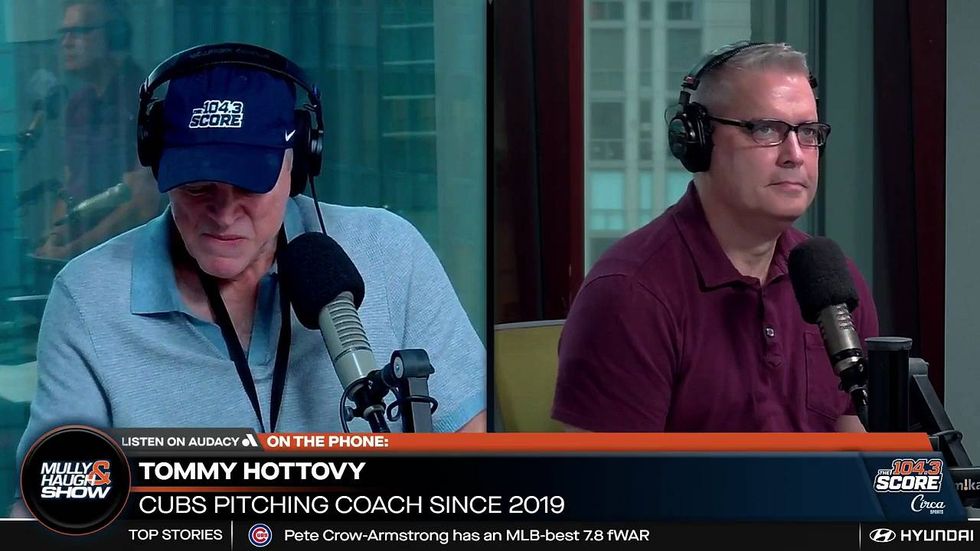 Hottovy can feel the 'buzz' in Cubs clubhouse