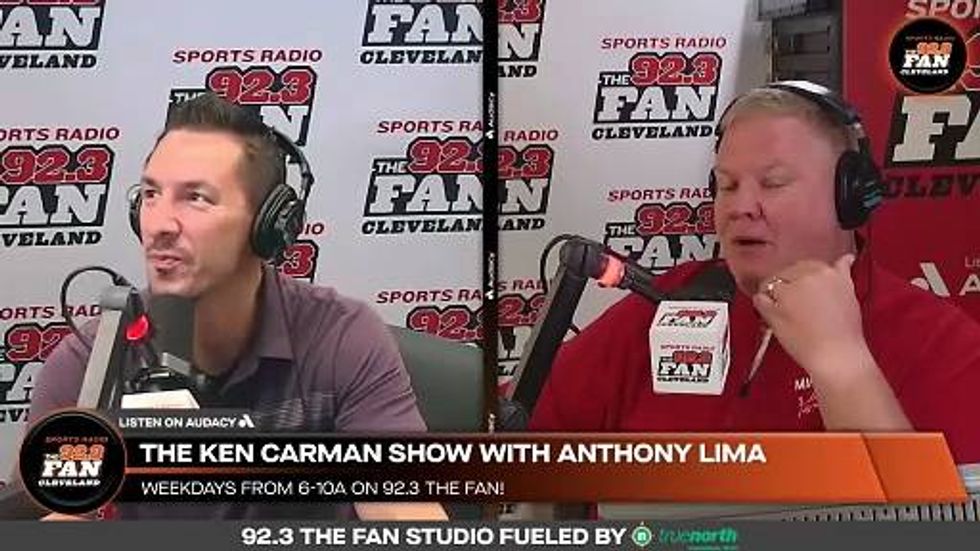 How Todd Monken's latest decision w/ Deshaun Watson & Shedeur Sanders made things more interesting