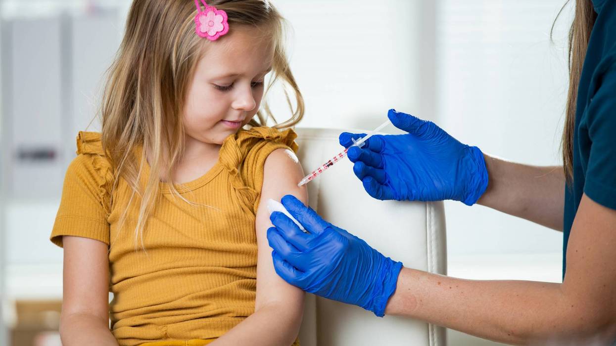 National pediatrics group says all kids 6 months and older should receive flu shot