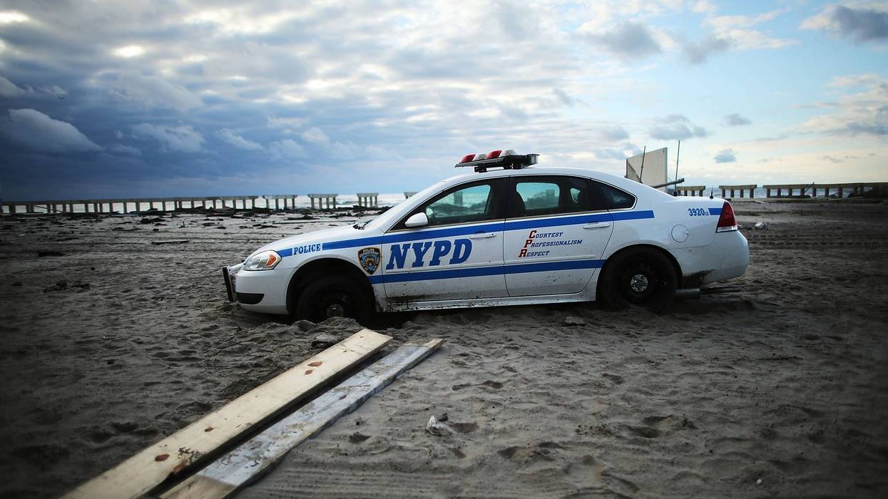 Boy, 17, dies, man, 18, hospitalized after being pulled from water in Rockaway Beach rescue