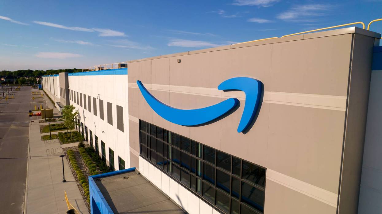 Oak Brook delivers ok to Amazon supercenter