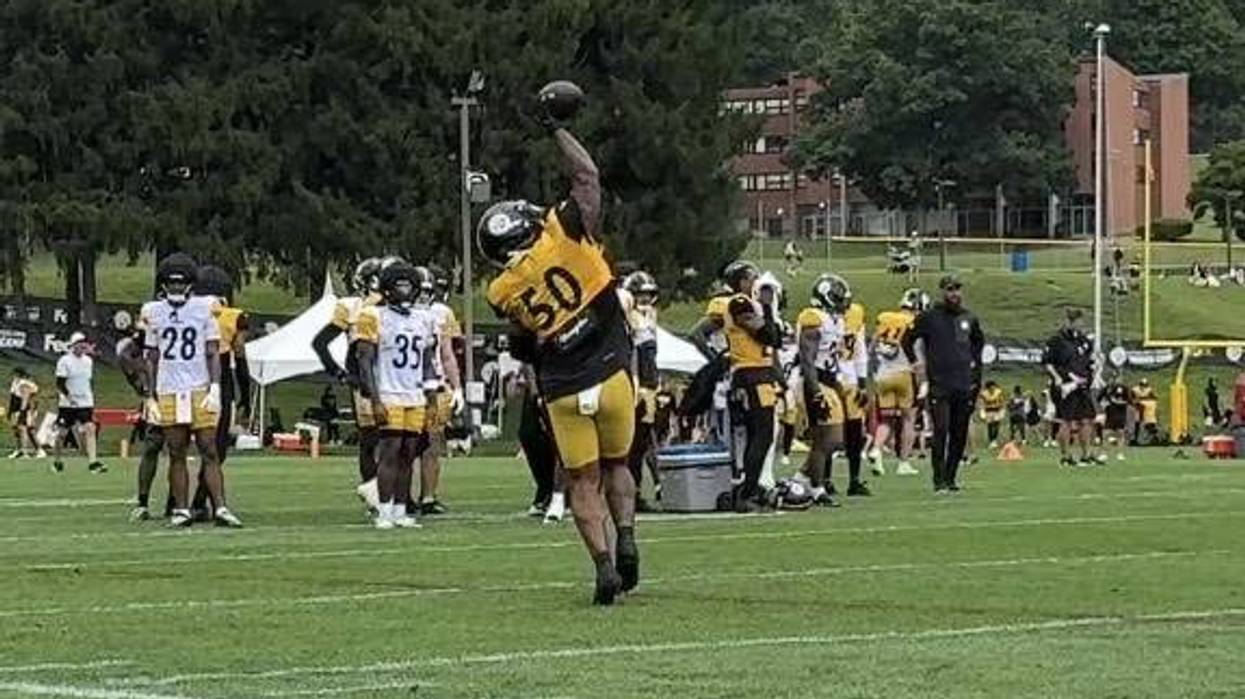 Steelers Up Camp-Fight, Eli HR, injuries, best moments