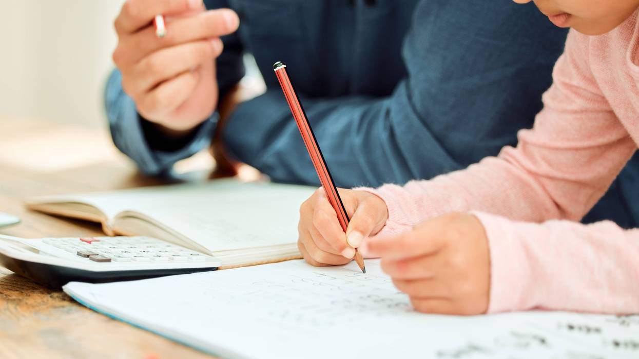 Philly School District wants to pay parents to help improve school performance