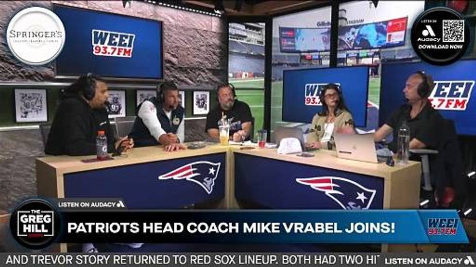 Mike Vrabel live at Gillette Stadium! Drake Maye rust? Christian Gonzalez update?