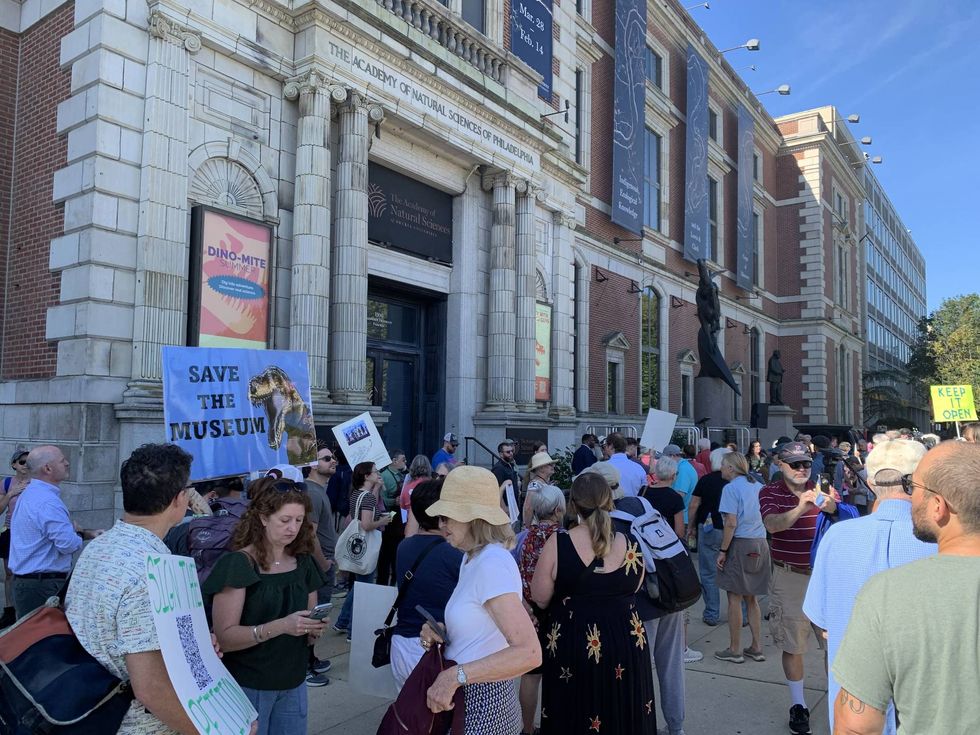 Hundreds gather outside Academy of Natural Sciences to protest museum closure