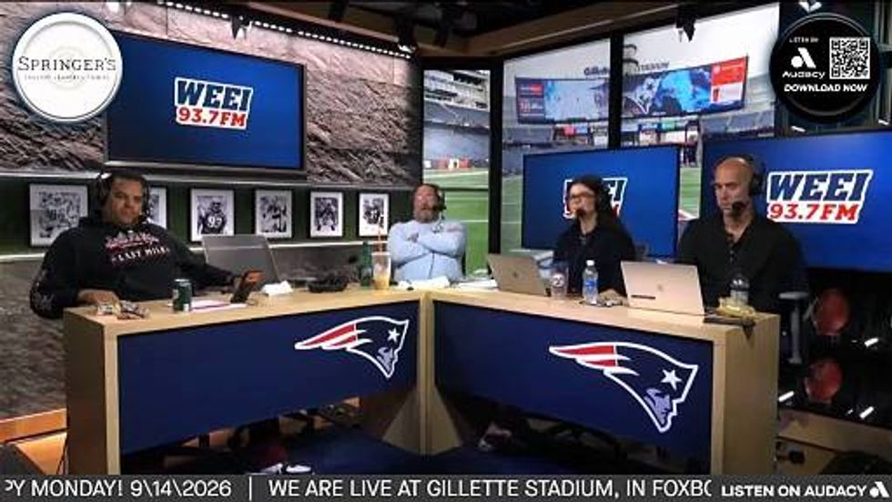 Should we be CONCERNED about Drake Maye's decision-making?" #NFL legend Boomer Esiason joins!