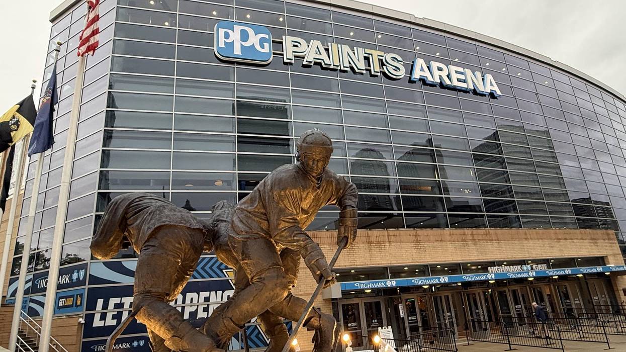 Pens Notes-Kindel hurt, Rust #1, young goalies, Hayes star