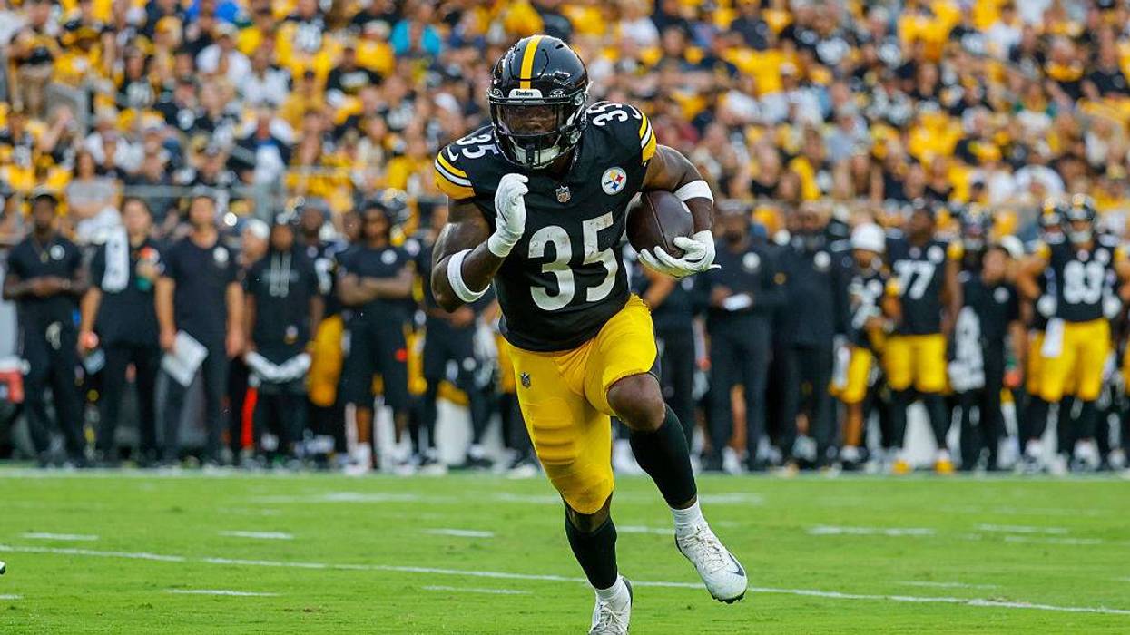 Steelers add 2 RB, corner, while rookie placed on IR