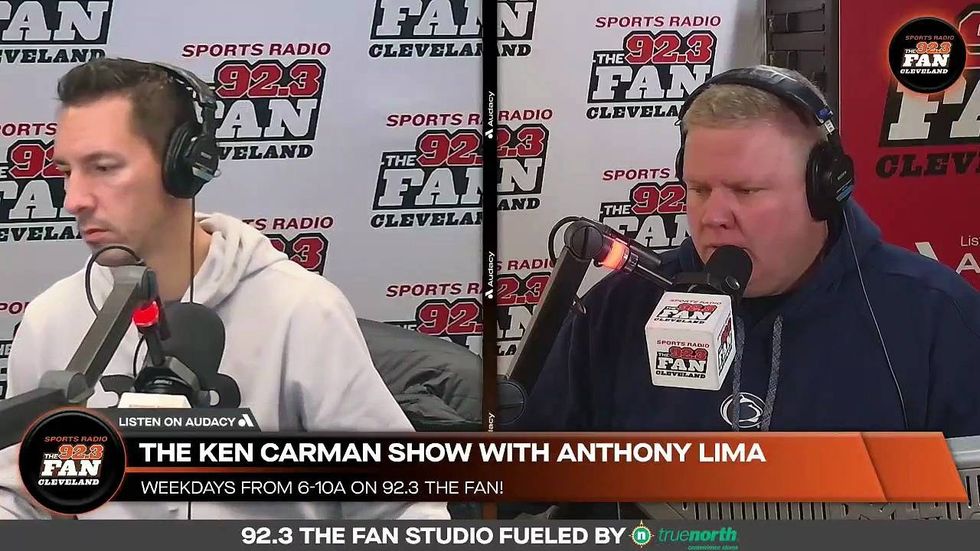 Why Browns’ wins, fan reaction to Deshaun Watson don’t change the conversation about his future yet