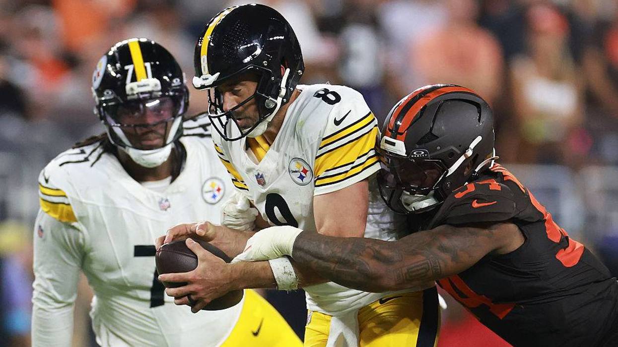 Offensive communication, pressure hurts Steelers