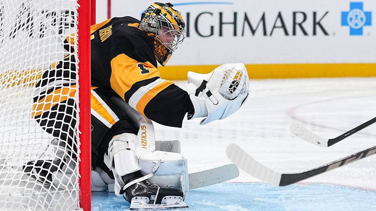 Goalie Murashov doesn’t get much help in 3-2 loss