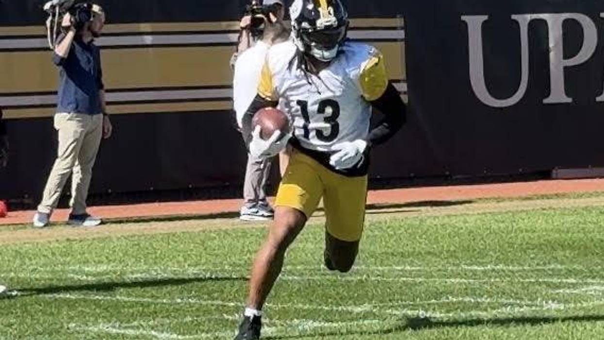 Dowdle limited, corner Jamel Dean missed practice again