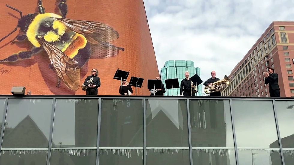 Audacy News: Minneapolis unveils 25-foot tall mural of a bumblebee