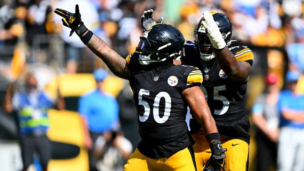 Adding Elandon Roberts ‘this man just wants to win’