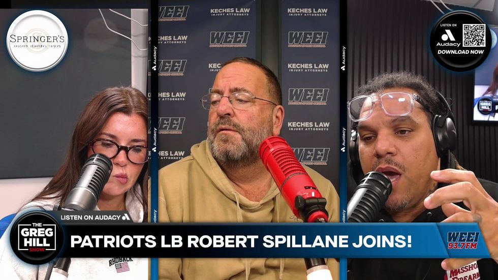 WHAT CHANGED for this team?? How does A.J. Brown look? Patriots LB Robert Spillane joins