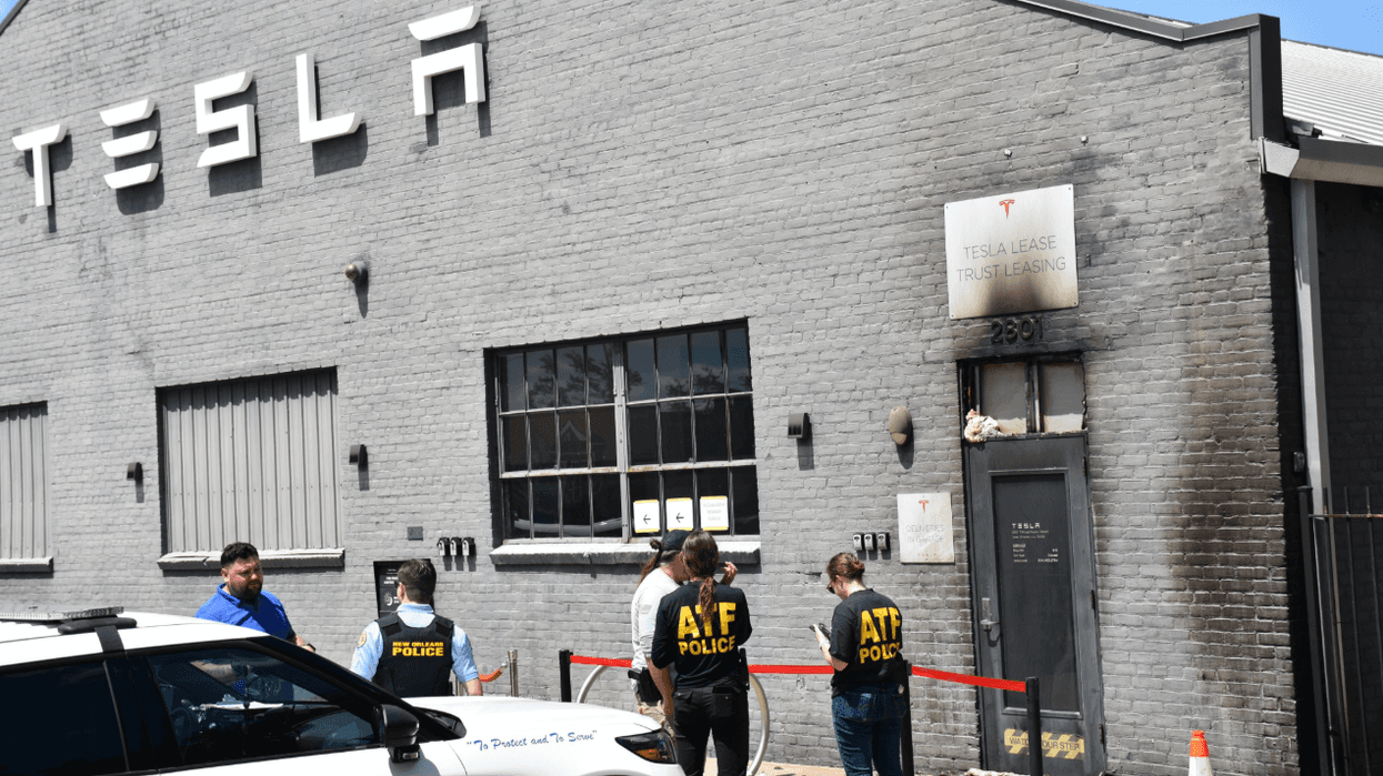 ATF: Someone launched Molotov cocktail at New Orleans Tesla dealership