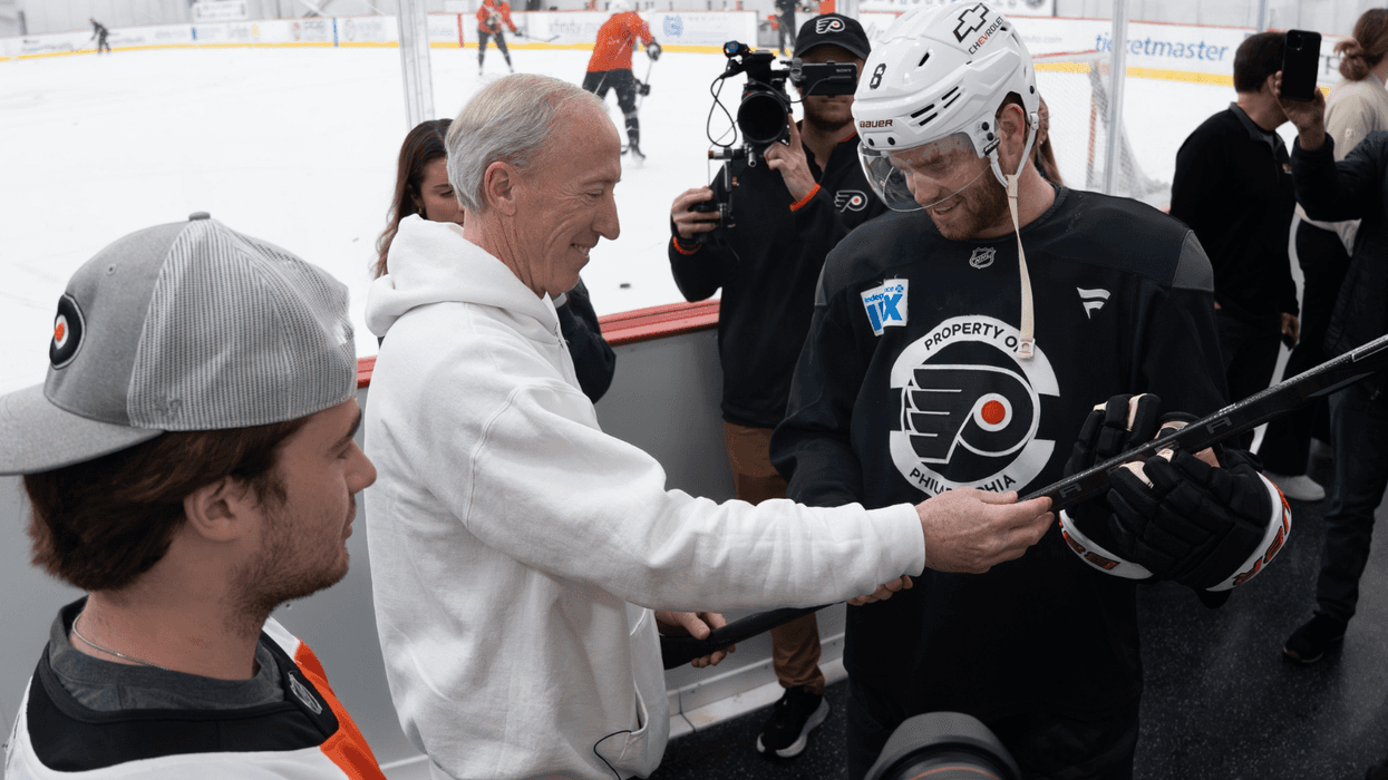 Flyers fan returns stick from series-clinching Game 6 victory: 'It’s Cam's history more than anybody else’