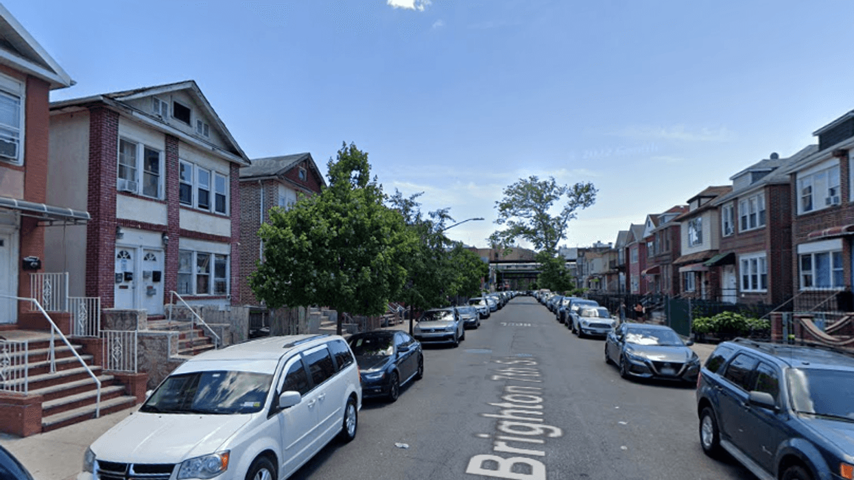 Injured minor found with body in Brooklyn apartment: FDNY