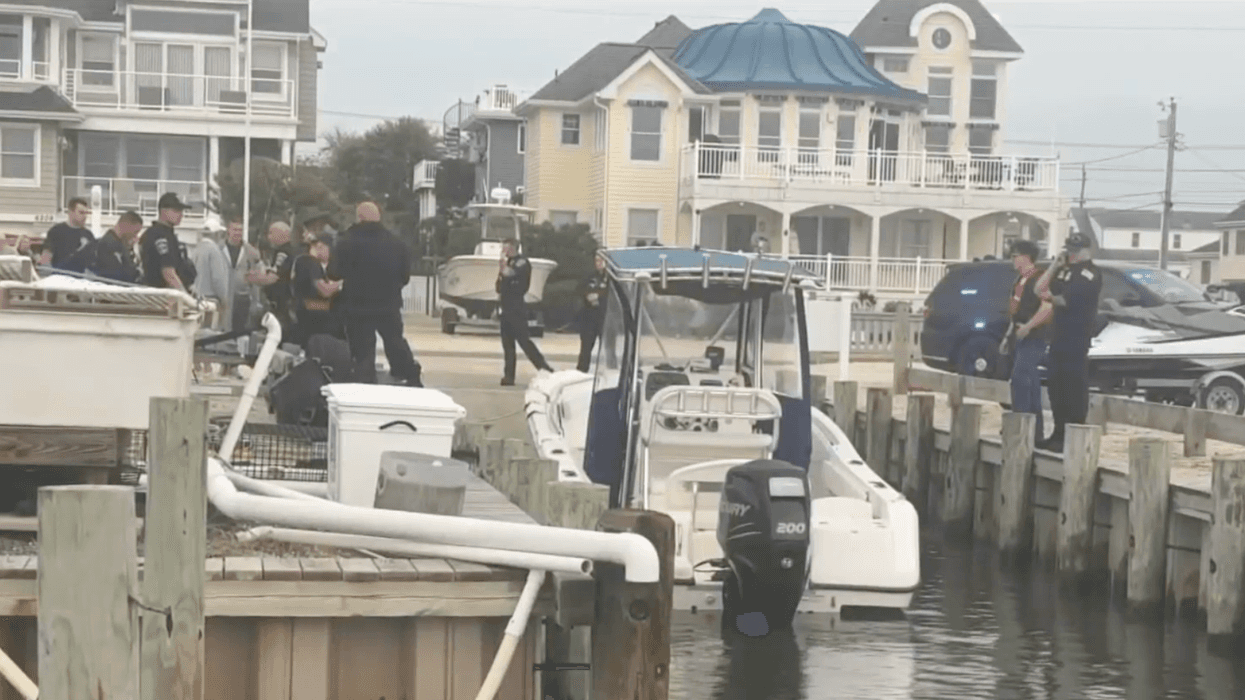 Boat strikes channel marker in Barnegat Bay, injuring 6