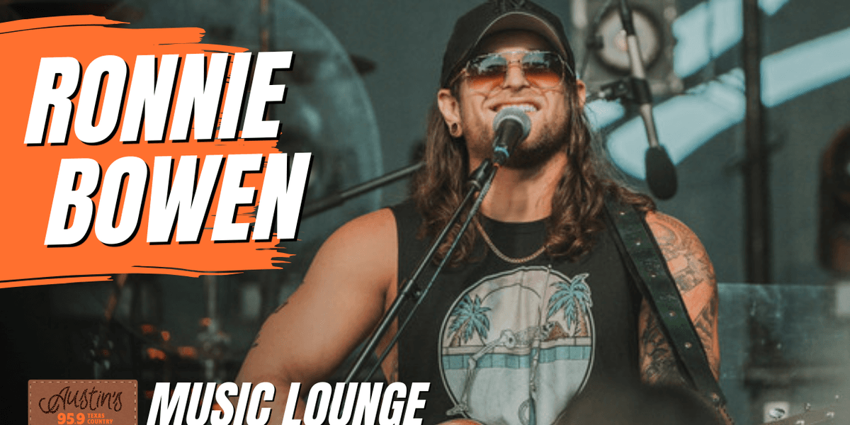Ronnie Bowen in the Texas Country Music Lounge