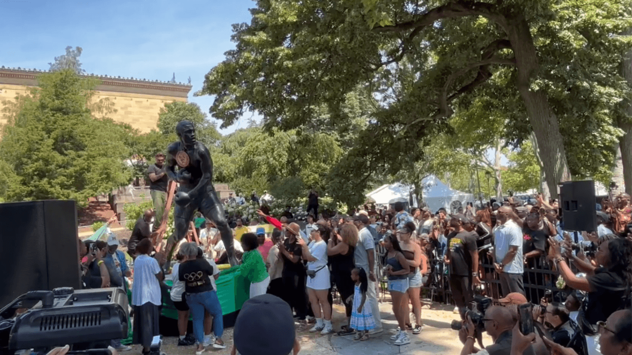 Goodbye Rocky, hello ‘Smokin’’ Joe: Statue of real-life Philly boxer has a new home