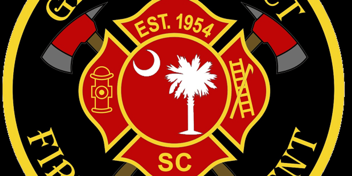 Residents jump from windows to escape apartment complex fire