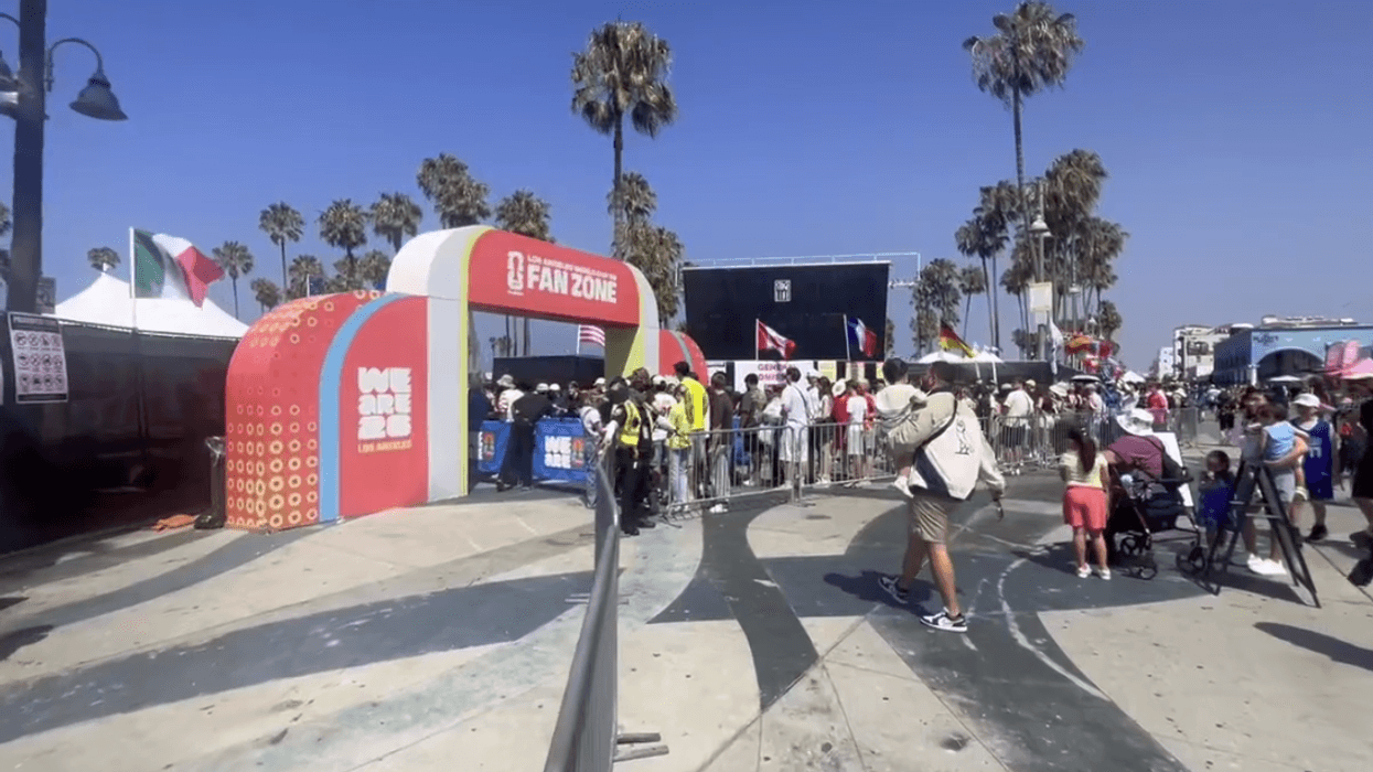 World Cup fans head to Fan Zone in Venice Beach