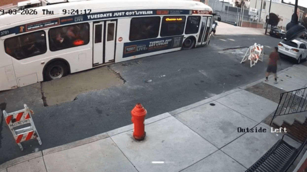 SEPTA bus gets stuck in freshly poured cement in South Philly