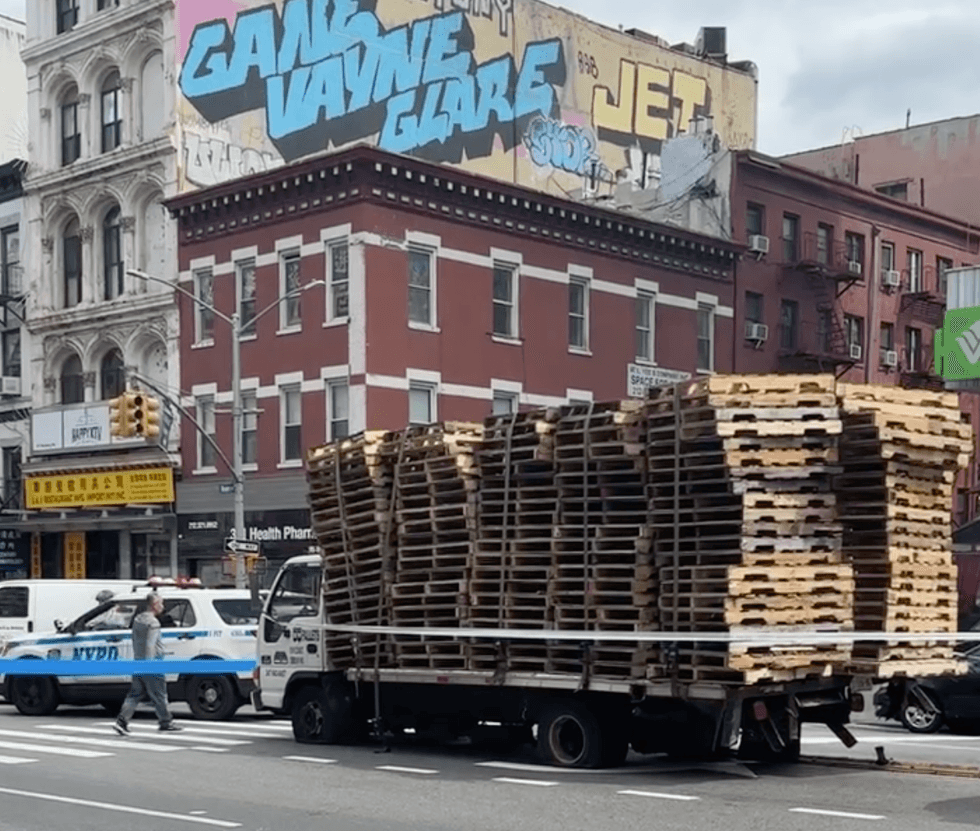 Truck driver hits pedestrians in Chinatown, killing man and injuring 2 women: police