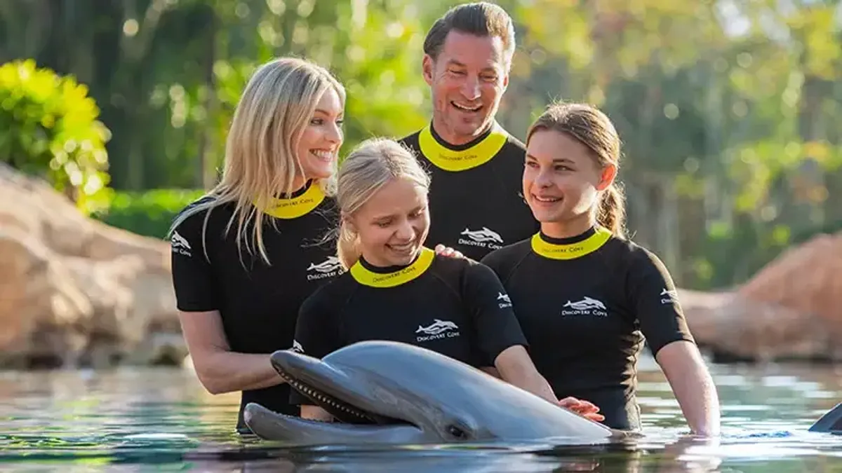 CJ & Jenn have your Mothers Day Gift to Discovery Cove