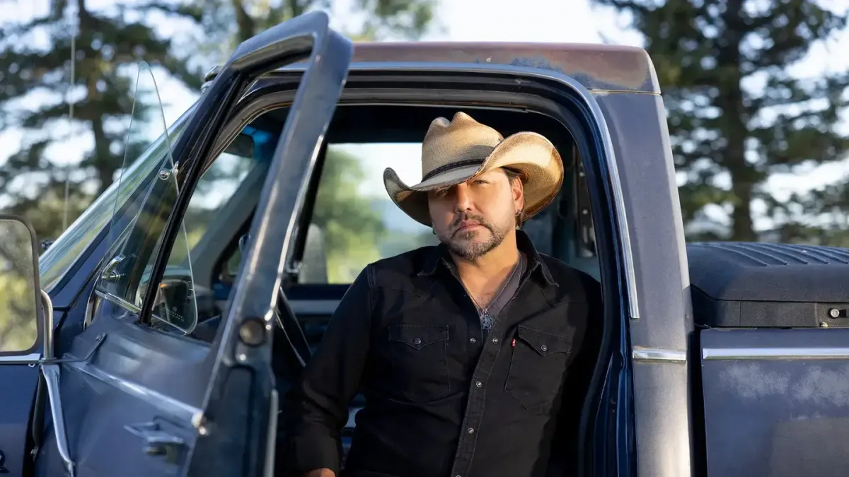 Take the WBEE Music Survey and enter for a chance to win a pair of tickets to Jason Aldean at Empower FCU Amphitheater