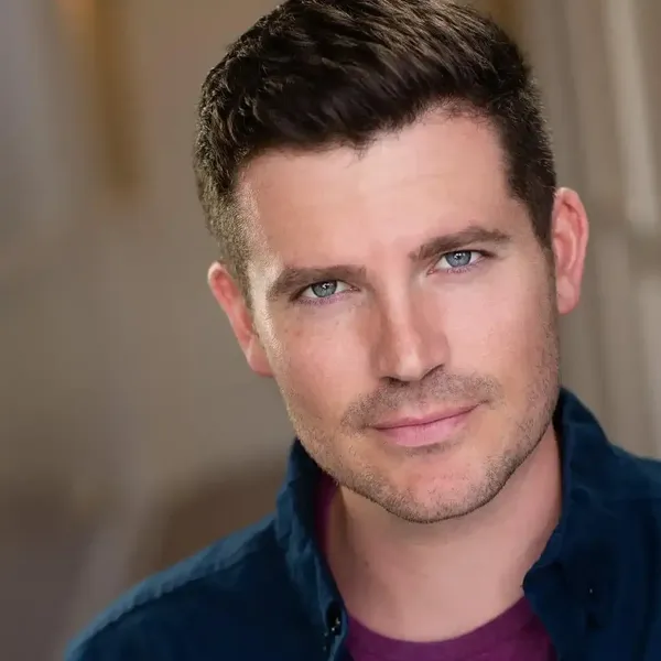 CJ Robinson on 102.7 The Beach