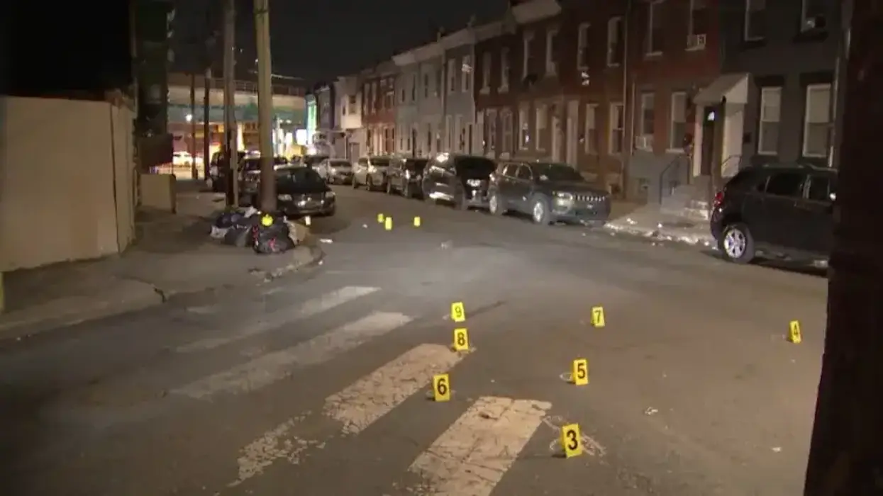 More than a dozen shots fired in Kensington, killing man