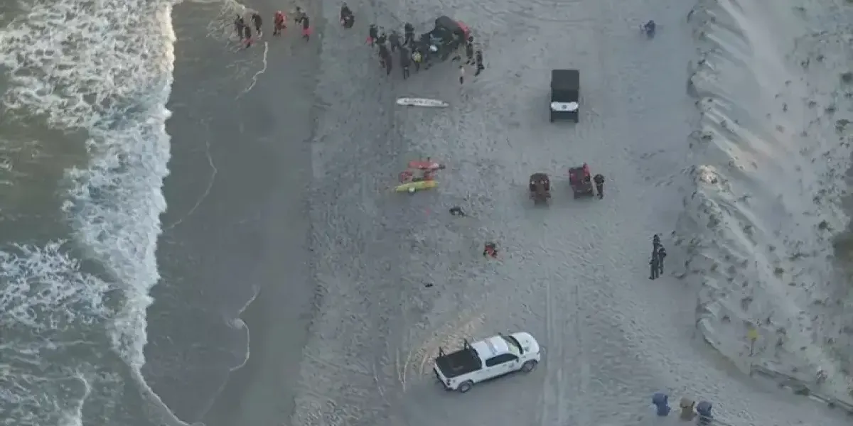 Ocean City rescue crews searching for boogie boarder swept away by wave