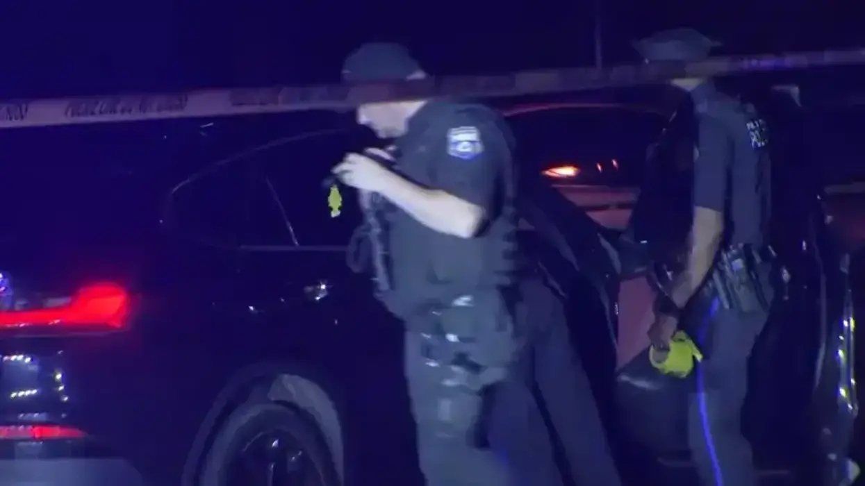 Dozens of shots fired along Kelly Drive